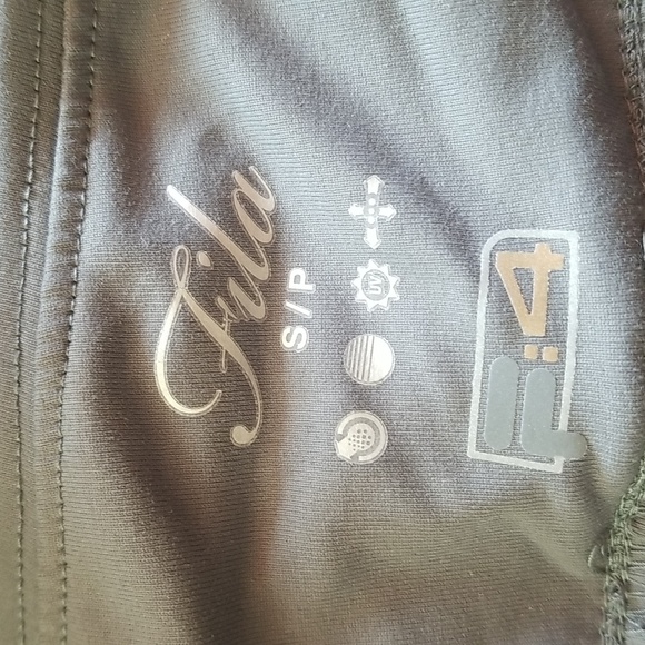 (S) NWT Fila Wide Leg Capris UV Protective Stretch Yoga Moisture Wicking Fabric - Picture 3 of 13